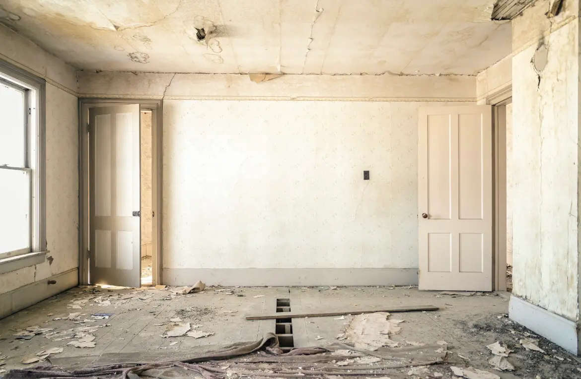 Waste disposal crew managing a cleanout project in Uwchlan